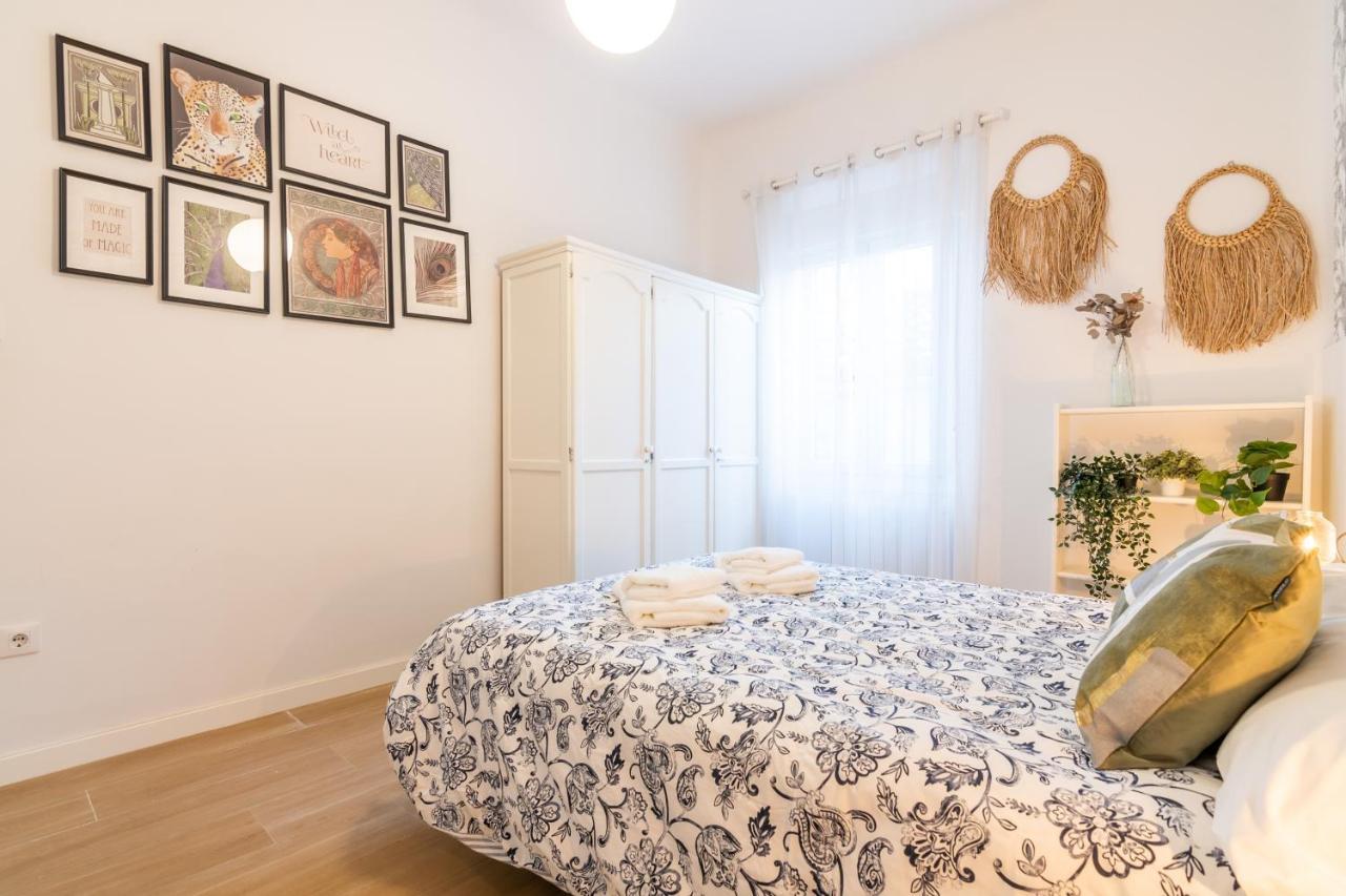 Tuguest Plaza Pescaderia - Catedral Apartment Granada Exterior photo